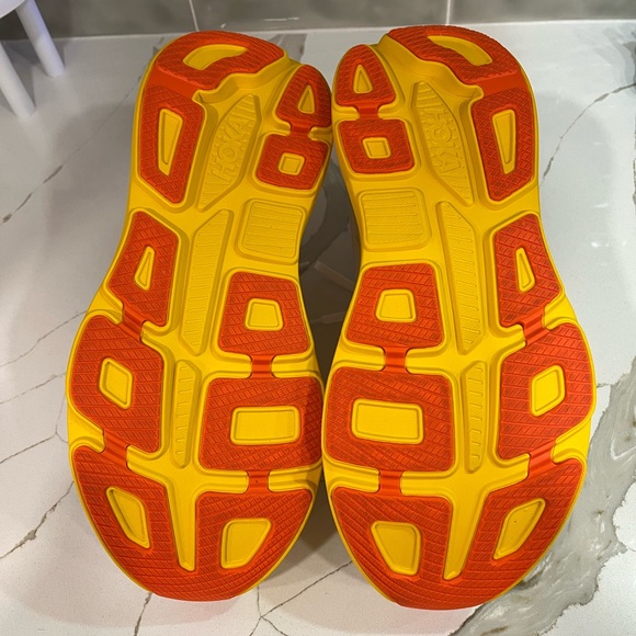 Hoka Bondi 9 Running Shoes. Men’s Size 13D Color White / Yellow - Picture 11 of 13